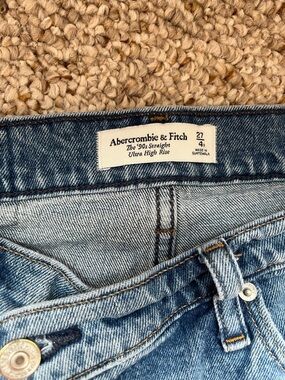 Abercrombie & Fitch Light Blue High-Rise '90s Straight Jeans